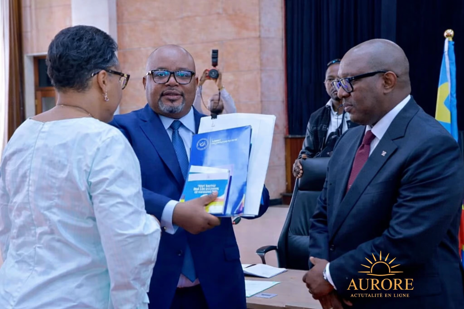 RDC : le gouvernement dépose au Parlement les projets de loi ratifiant l'accord de paix RDC-Rwanda et l'accord stratégique RDC-USA