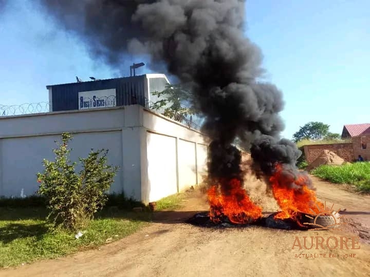 Kimpese : nouvelle grève chez Bacs and Sacks, les employés réclament salaires impayés et respect du SMIG