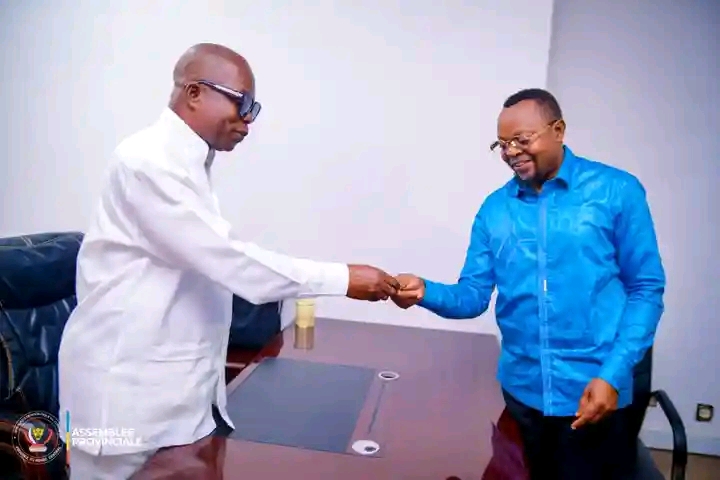Kongo Central : Joseph Nsalambi remet les attributs de la vice-présidence de l'Assemblée provinciale après l'arrêt de la Cour constitutionnelle